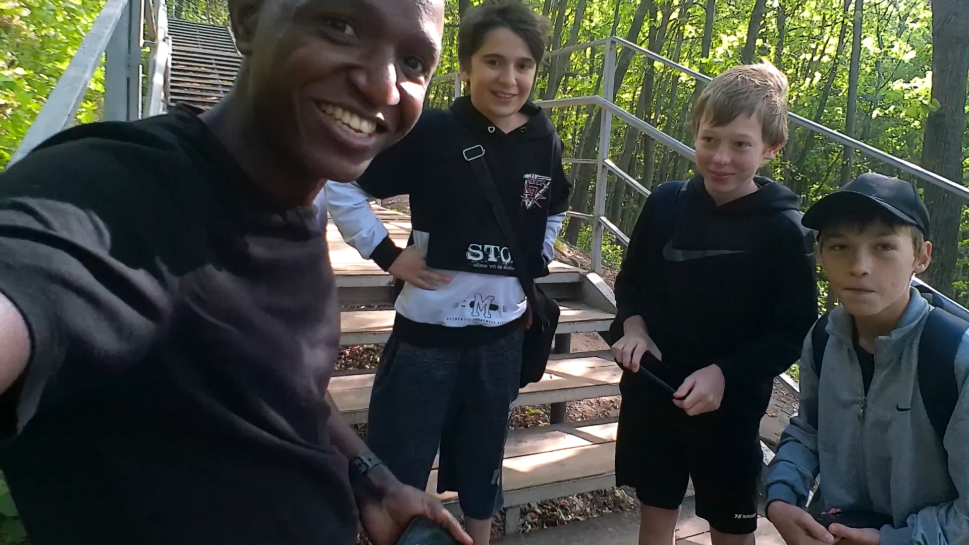 Russia's Friendly Park: Volga Views & Kids on Ulyanovsk's Coast